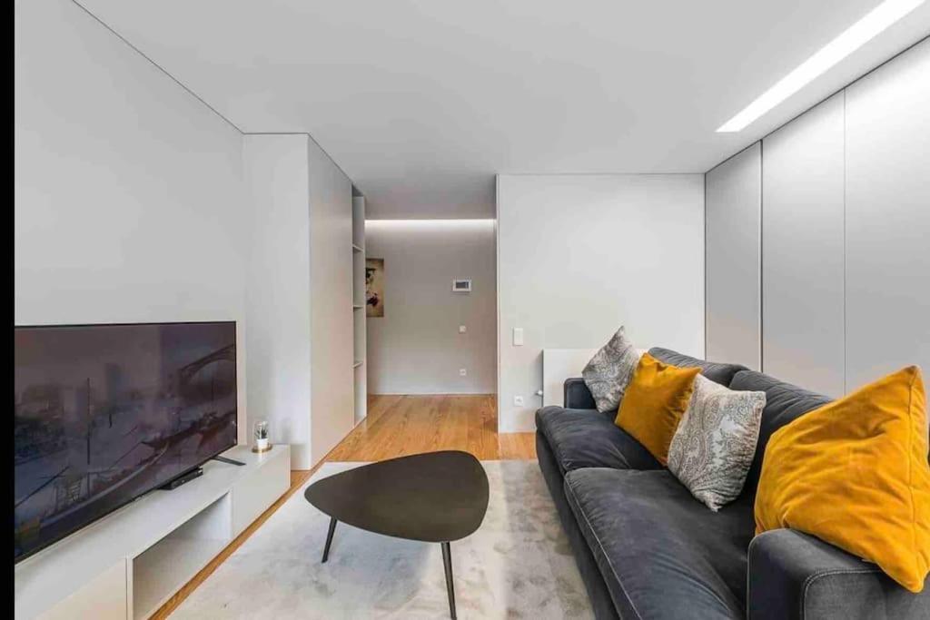Apartament New Lux 2br Flat Free Parking Cedofeita Porto